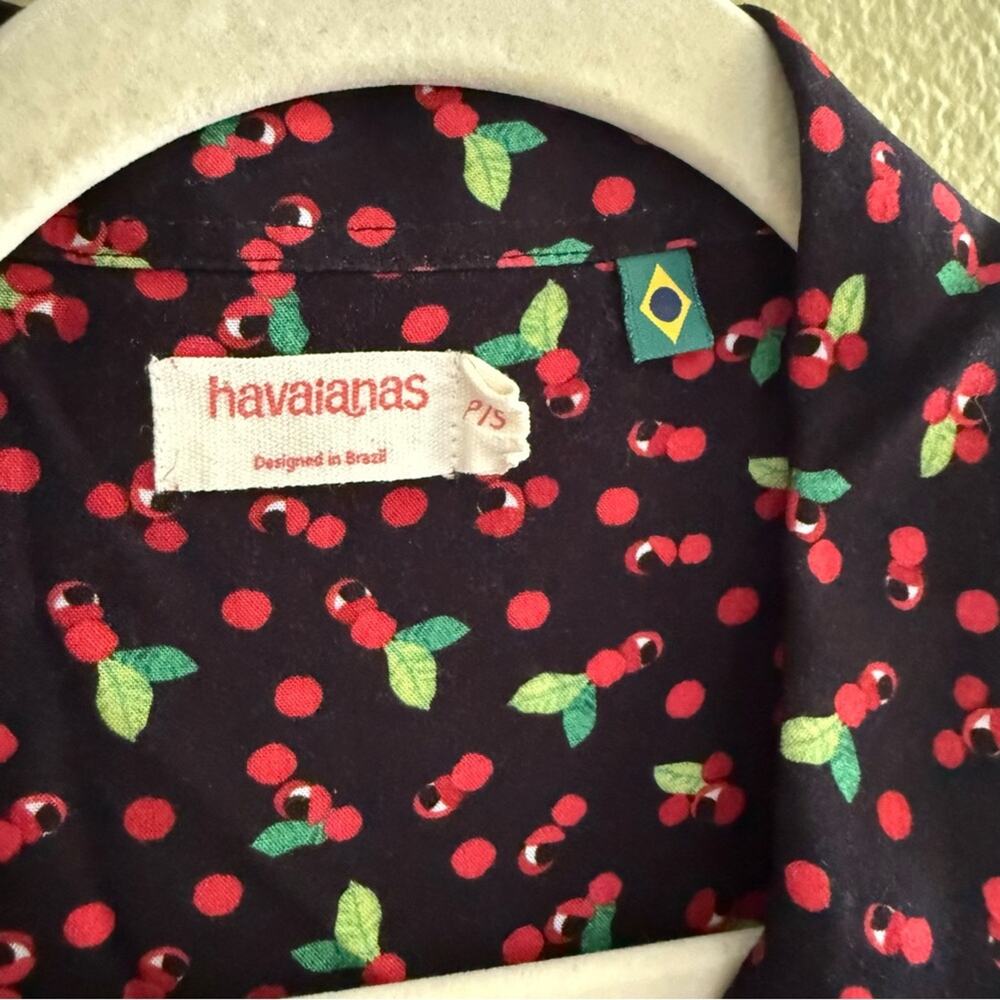 Havaianas Guarana Cherry Button Shirt Size S - Picture 2 of 4